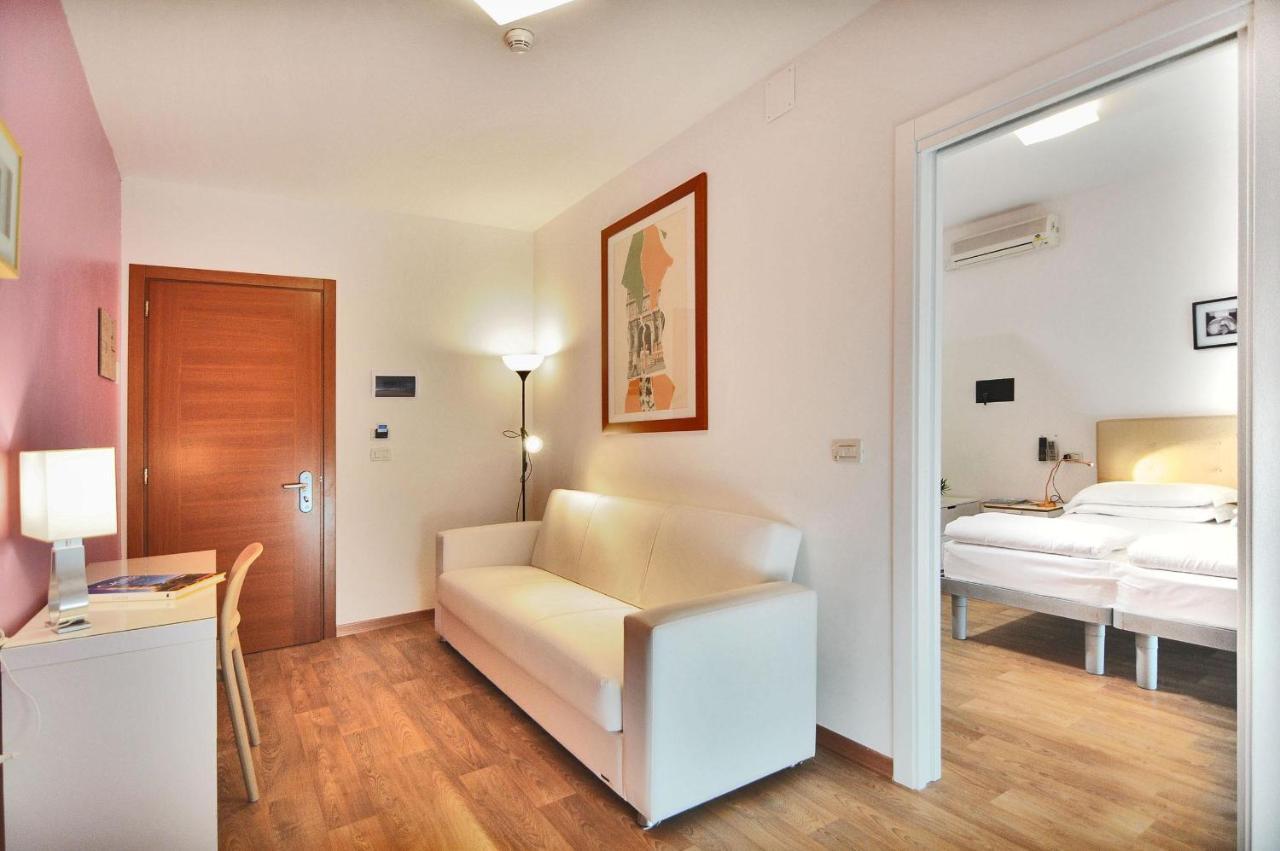 Hotel Nederland Каорле Экстерьер фото
