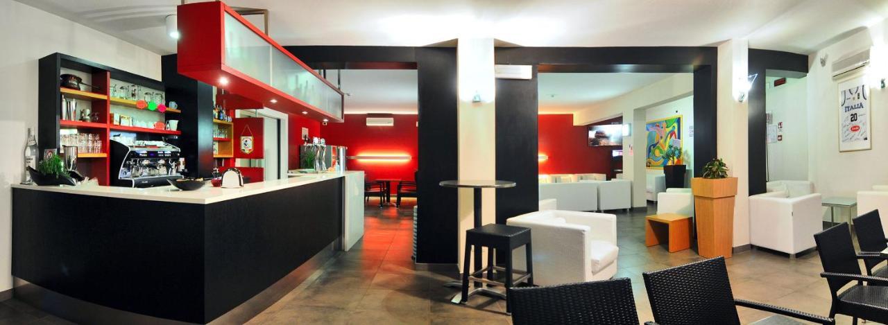 Hotel Nederland Каорле Экстерьер фото